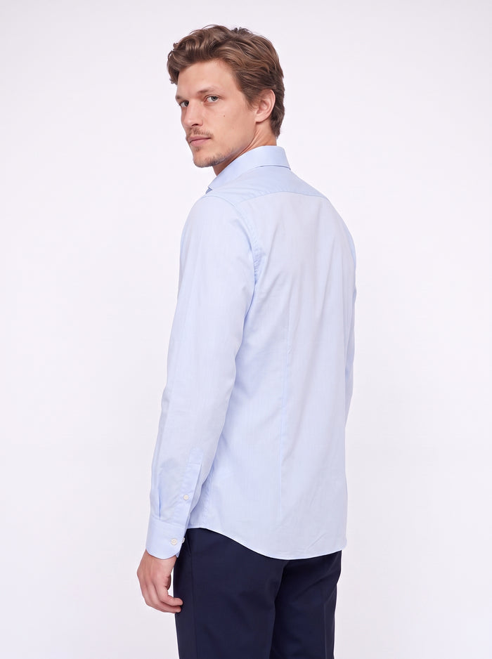 Camisa clásica de algodón elástico azul claro cuello francés corte sastre