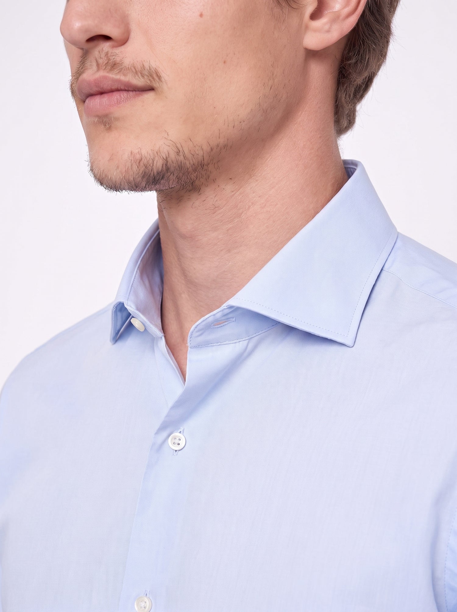 Camicia classica in cotone elasticizzato celeste collo francese vestibilità tailor
