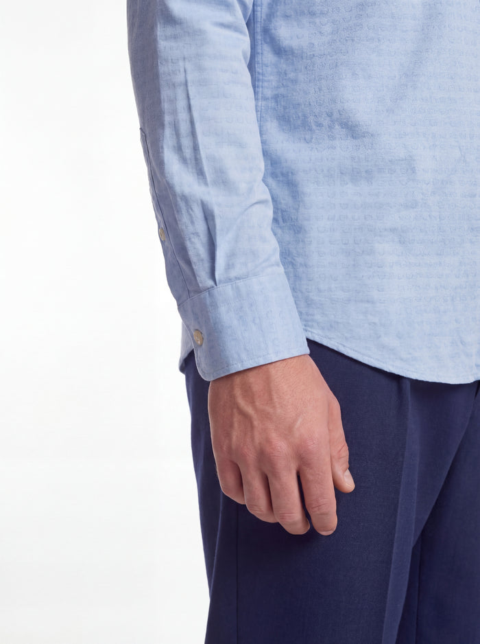 Camisa de hombre de algodón con patrón celeste