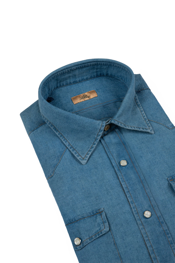 Camisa deportiva de mezclilla
