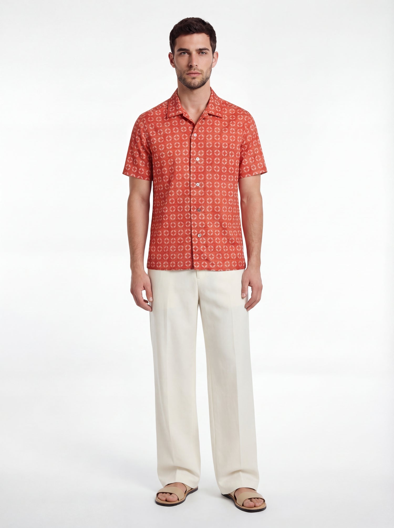 Patterned short-sleeved shirt
