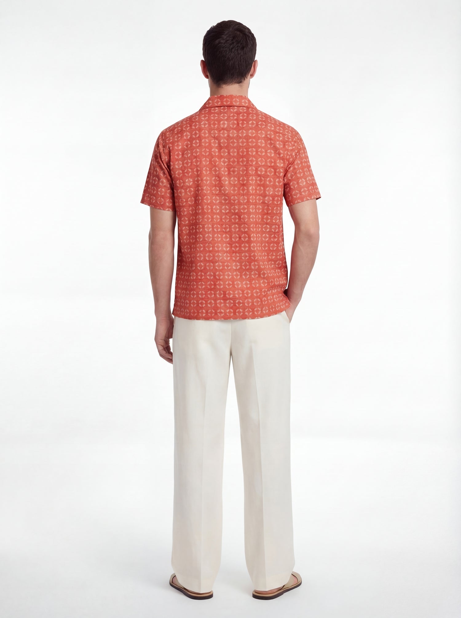 Patterned short-sleeved shirt