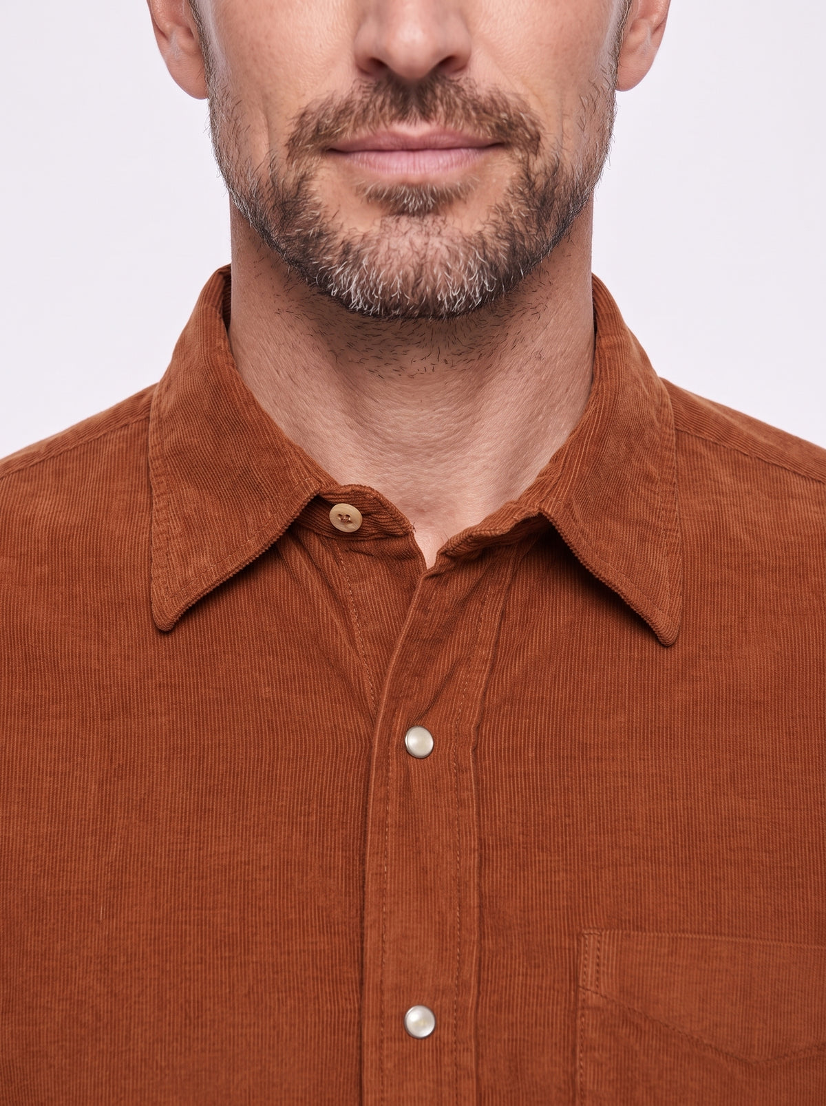 Camicia in velluto 2000 righe tinto capo tabacco
