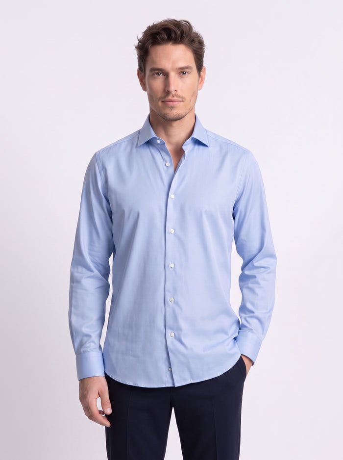 Camisa azul cielo clásica de algodón no iron