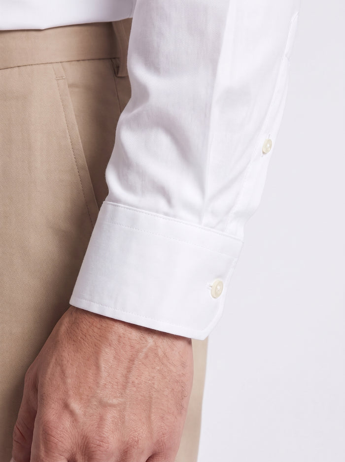Camisa blanca elástica para hombre