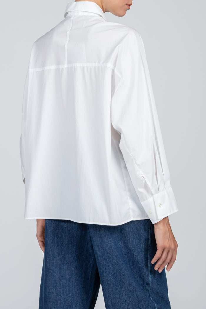 Camisa blanca de mujer