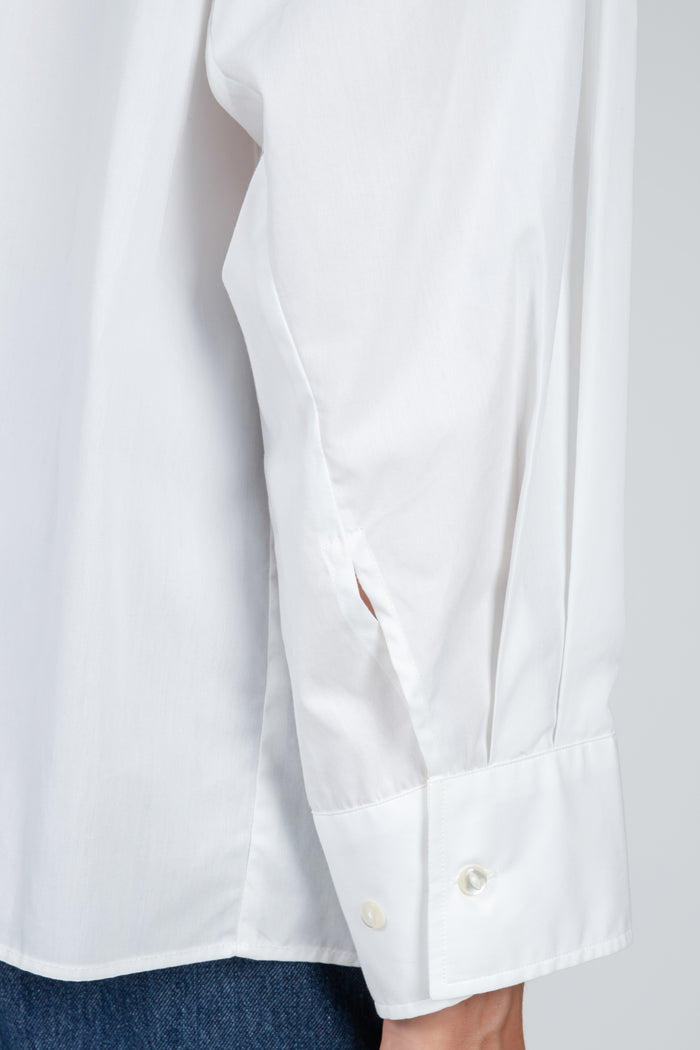 Camisa blanca de mujer