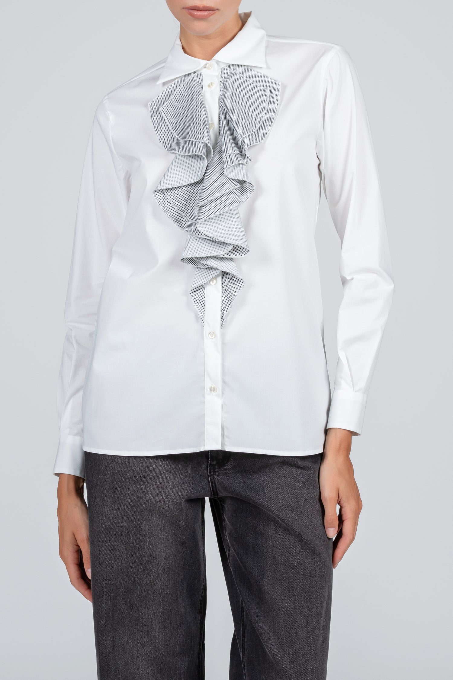 Camicia da donna bianca in stretch con volant