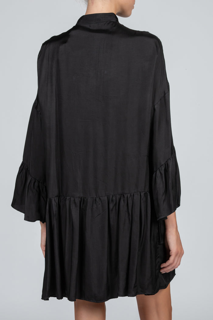 Camisa elegante negra de mujer