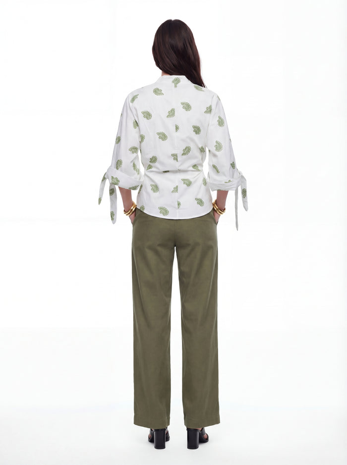 Camisa con manga tres cuartos y cuello mao