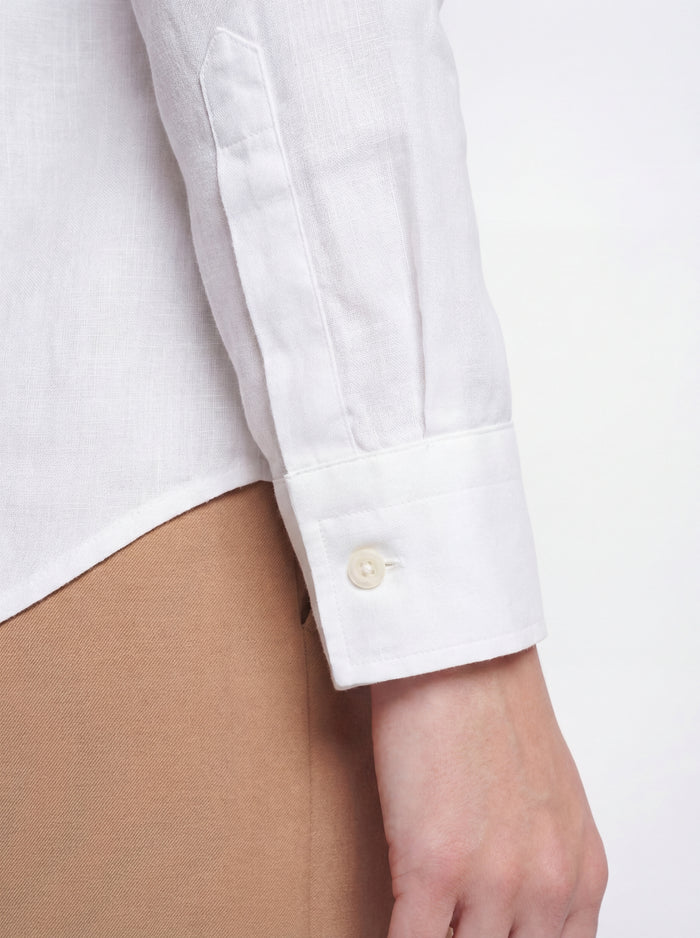 Camisa clásica para llevar bajo la chaqueta, de lino, corte regular