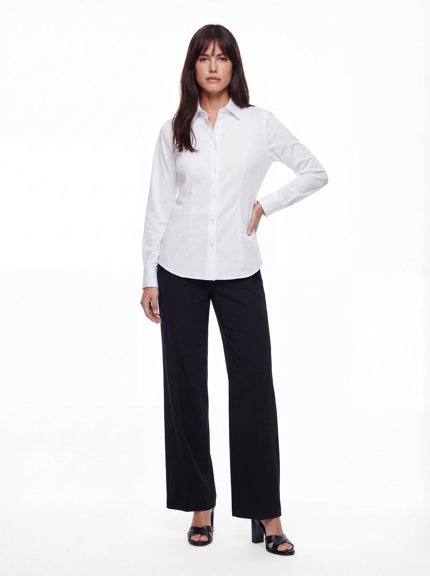 Basic undershirt in technical non-iron fabric
