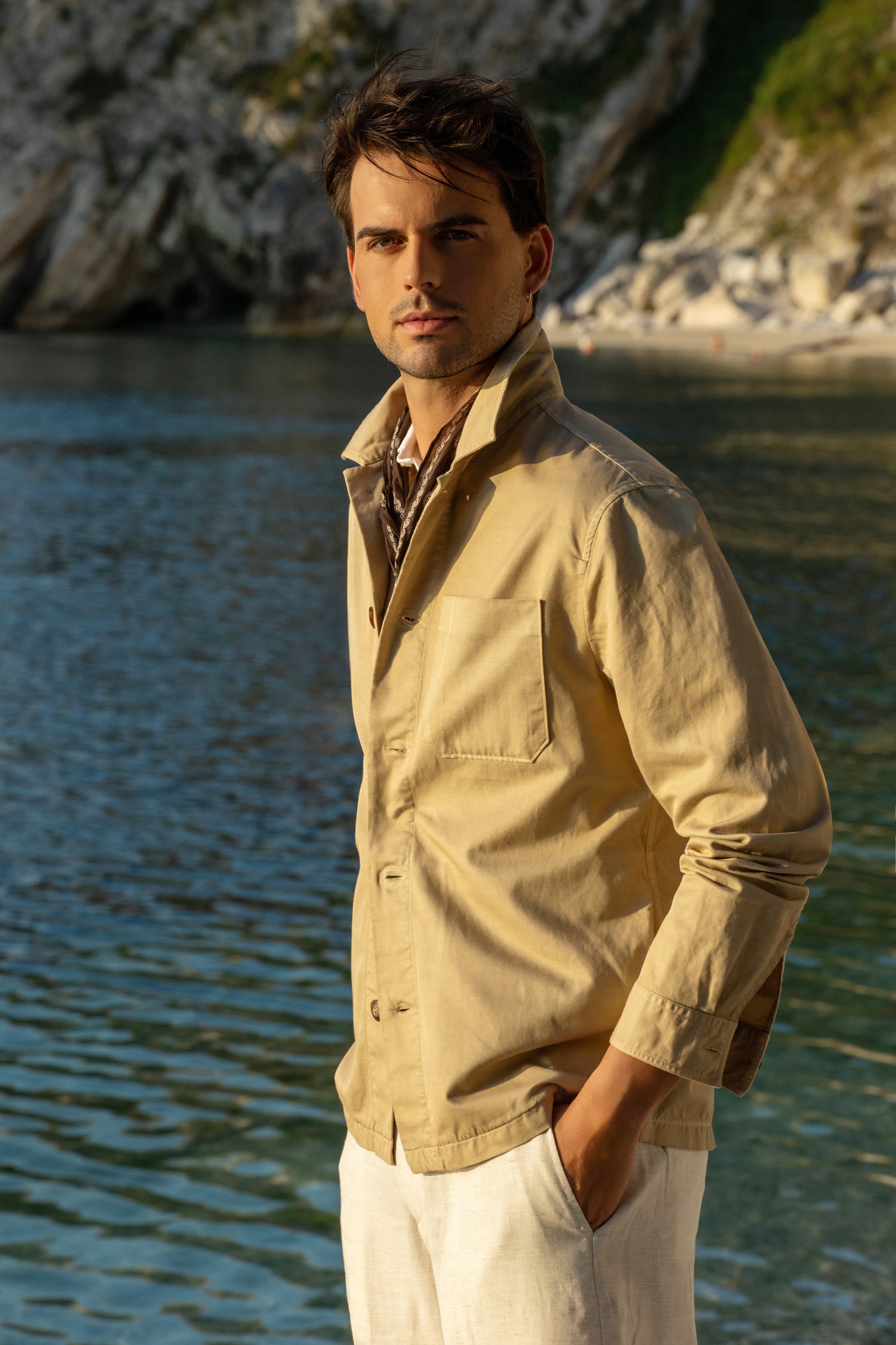 Overshirt lino e cotone tinto capo