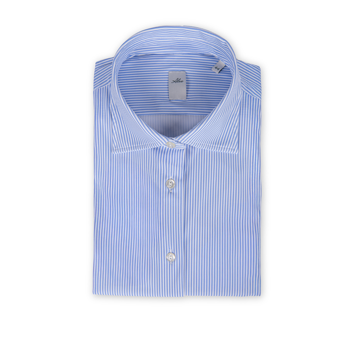 Camisa clásica para llevar debajo de la chaqueta, de tejido técnico que no necesita planchado